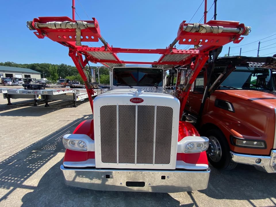 2024 Peterbilt 389 + 2024 Cottrell CX09 for Sale – $190,000 in Chicago, IL – photo 2