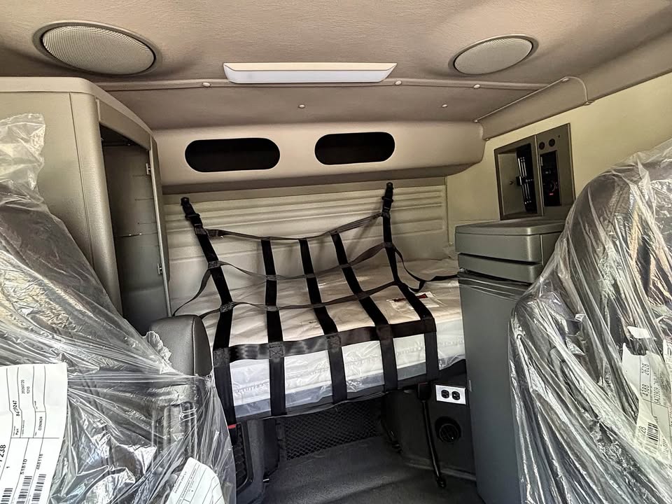2027 Volvo VAH64600 auto hauler for sale in Fort Lauderdale FL - photo 5