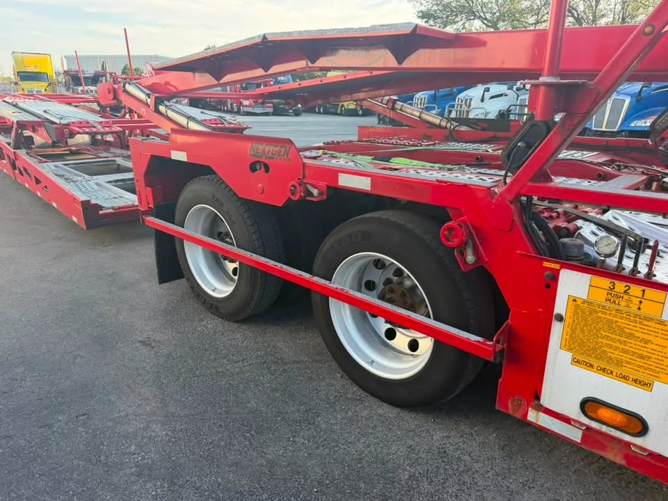 2022 Peterbilt 389 + Cottrell CX09 80' car hauler package for sale in Chicago IL - photo 15
