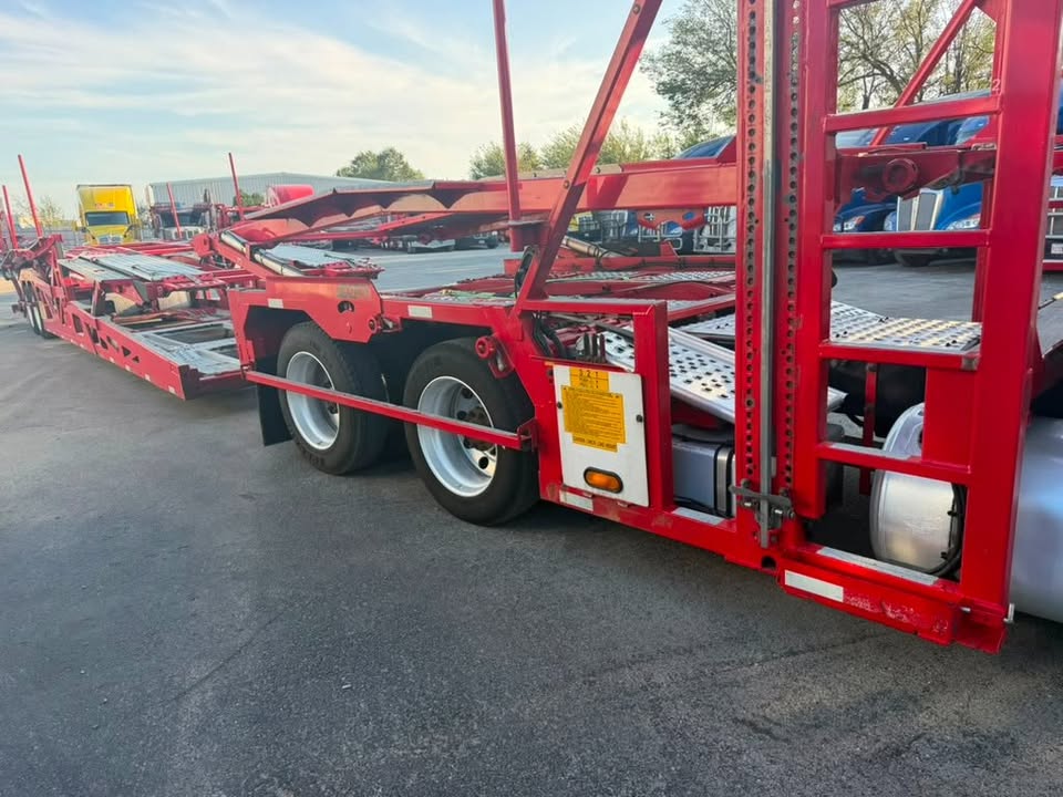 2022 Peterbilt 389 + Cottrell CX09 80' car hauler package for sale in Chicago IL - photo 16