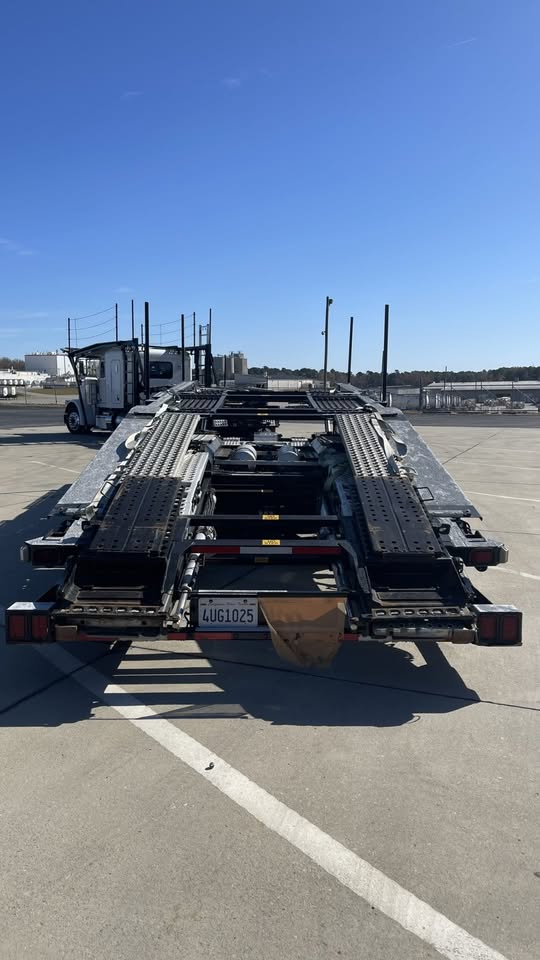 2022 Peterbilt 389 + 2022 Cottrell CX-09LSFA for Sale – $194,500 in Chicago, IL – photo 3