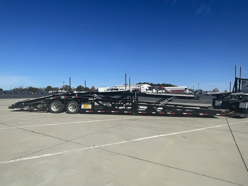 2022 Peterbilt 389 + 2022 Cottrell CX-09LSFA for Sale – $194,500 in Chicago, IL – photo 5