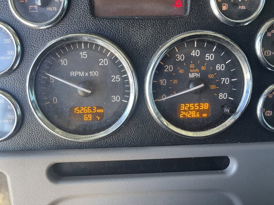 2022 Peterbilt 389 + 2022 Cottrell CX-09LSFA for Sale – $194,500 in Chicago, IL – photo 6
