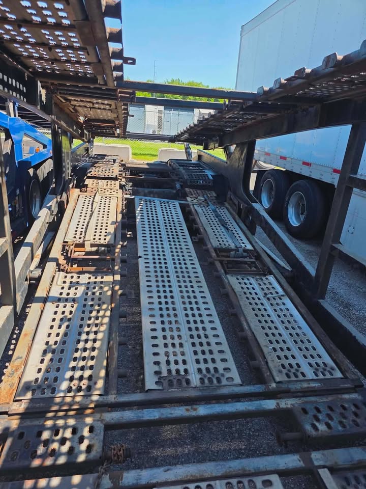 2009 Cottrell 5307 7-car hauler for sale in Chicago IL - photo 4